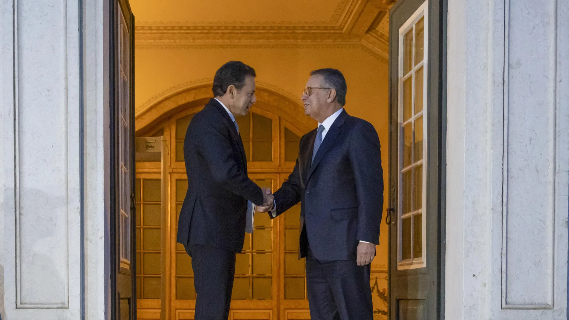 
                    Presidentes de Cabo Verde, Moçambique, São Tomé e Timor-Leste na posse de Seguro
                