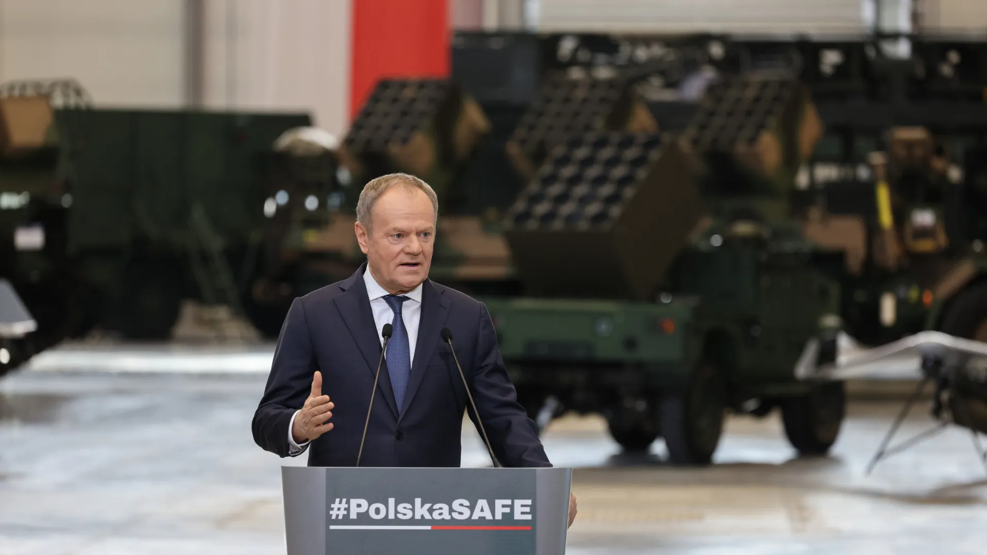 
                    Nuclear: Polónia negoceia com França participação em programa de dissuasão
                