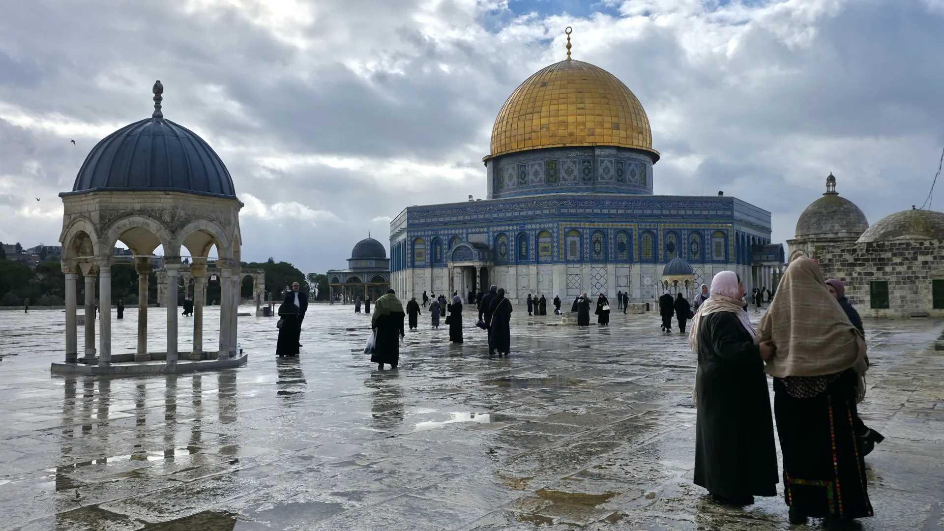 
                    Israel reabre Esplanada das Mesquitas fechada desde início da guerra
                