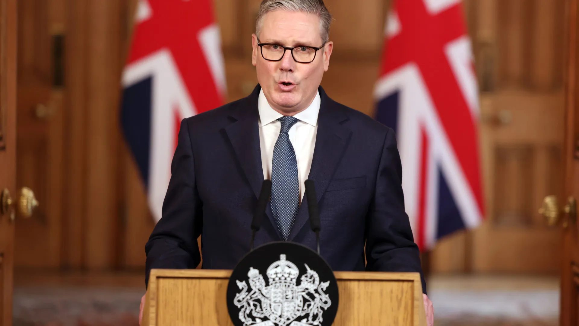 
                    Alemanha, França e Reino Unido condenam ataques iranianos no Médio Oriente
                