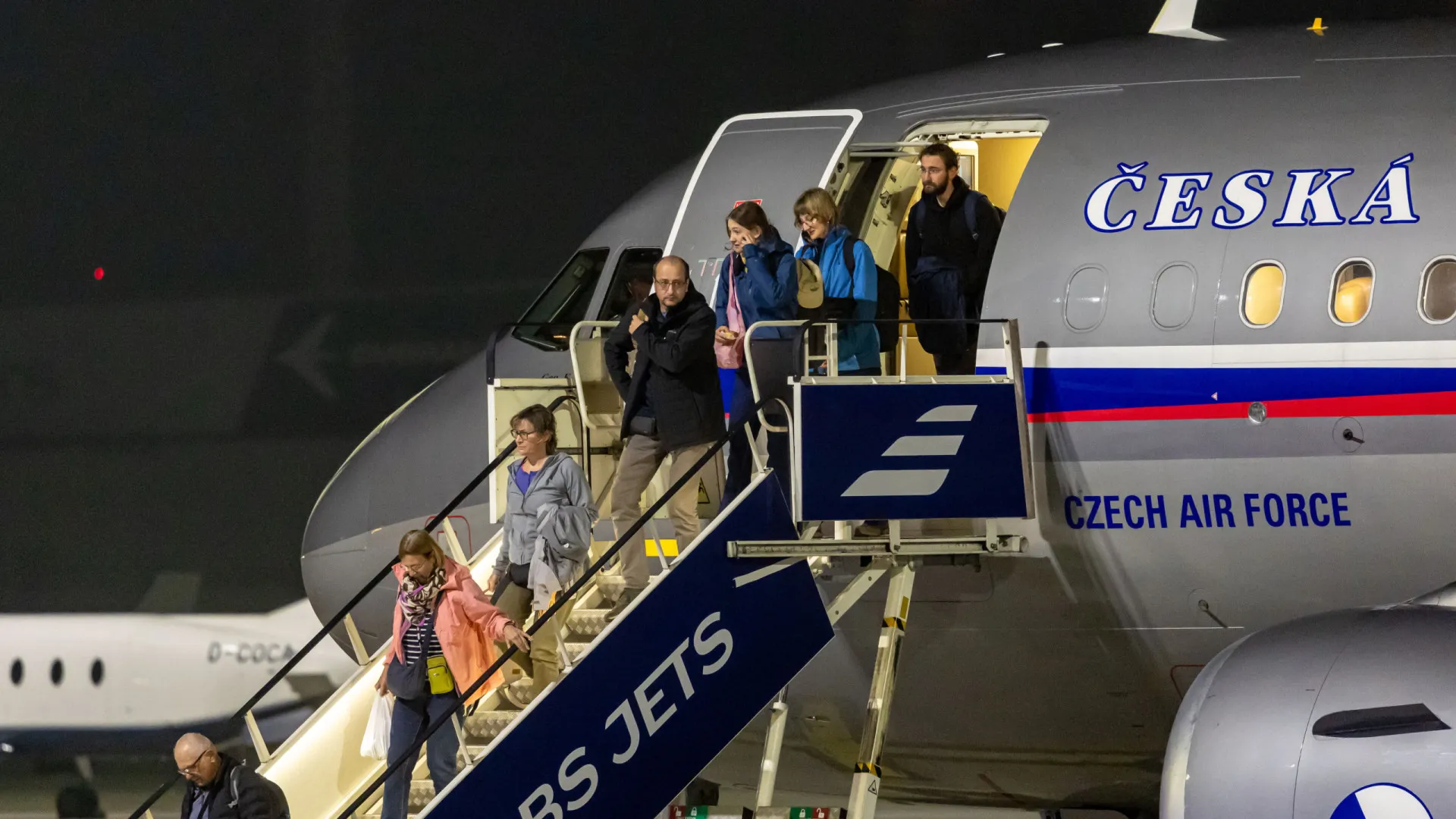 Dez países da UE ativaram mecanismo para repatriar cidadãos. Portugal não