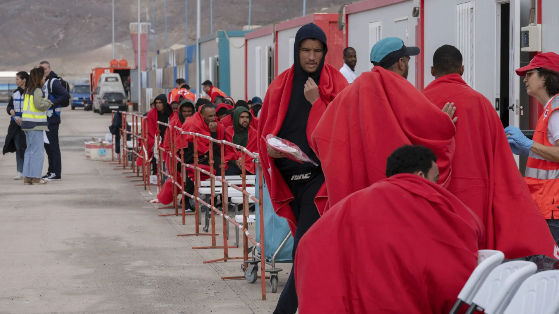
                    Novos pedidos de asilo na UE recuam 25% em dezembro de 2025
                