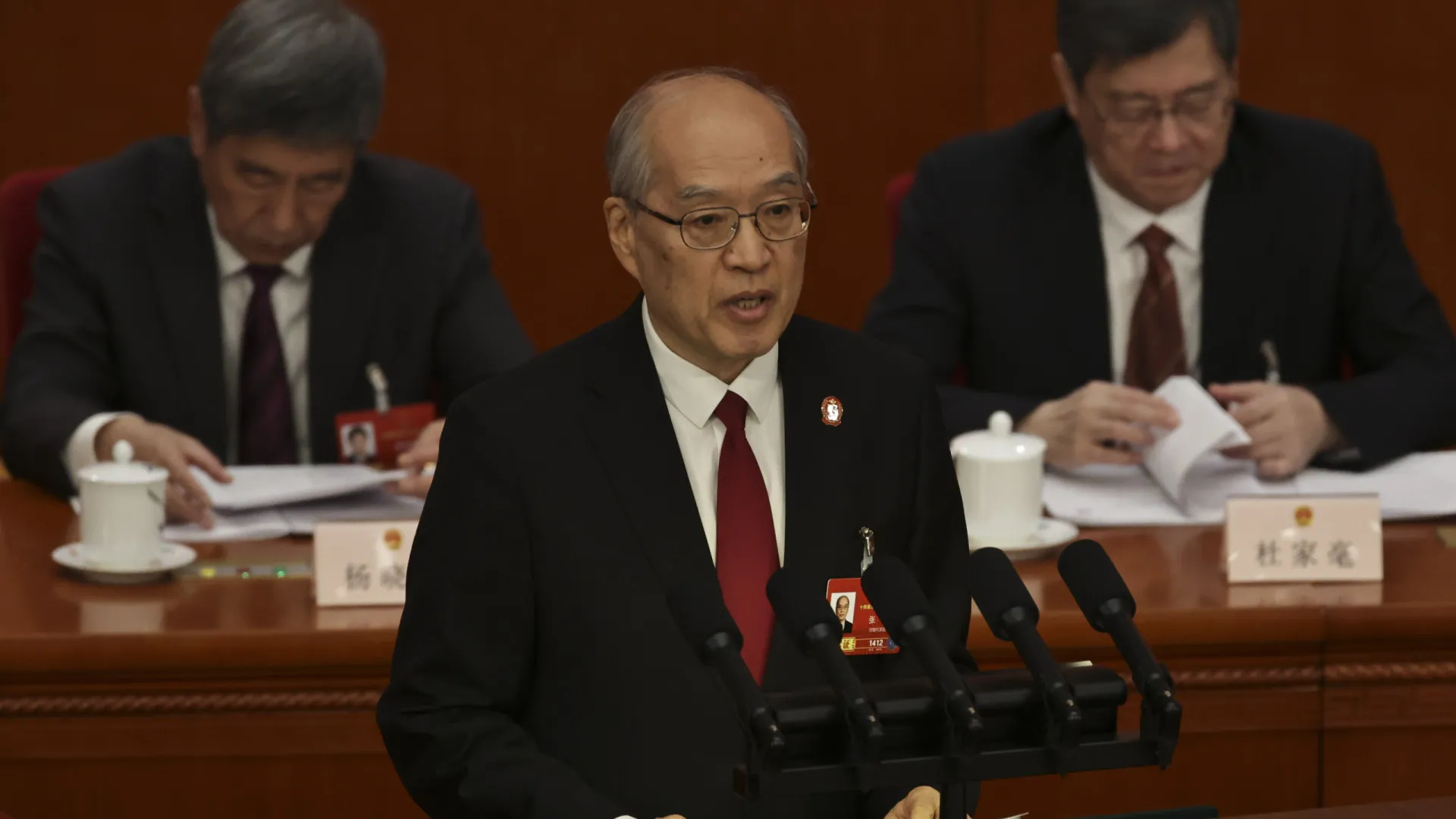 
                    China investigou em 2025 40 mil pessoas por corrupção, mais 22,4%
                