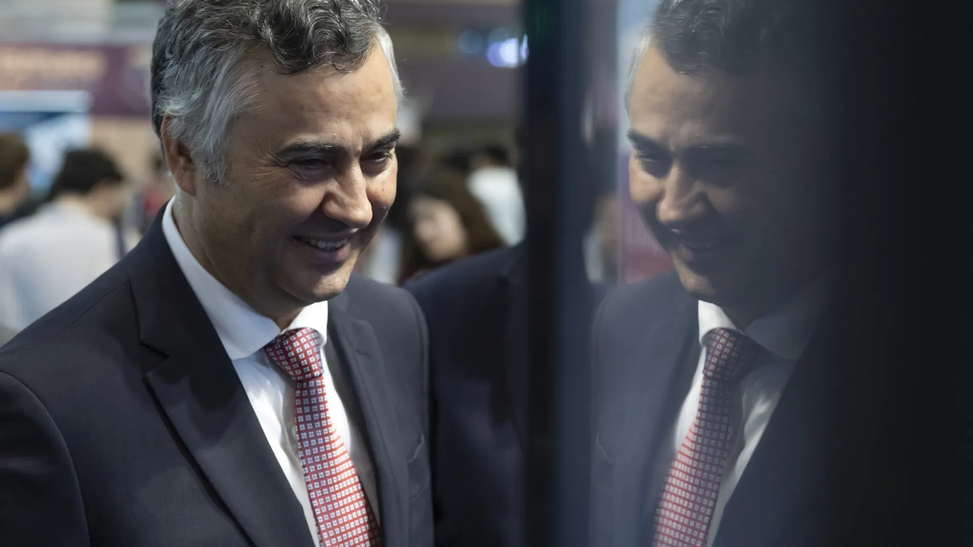 
                    Ministro da Educação volta a defender aumento do valor das propinas
                