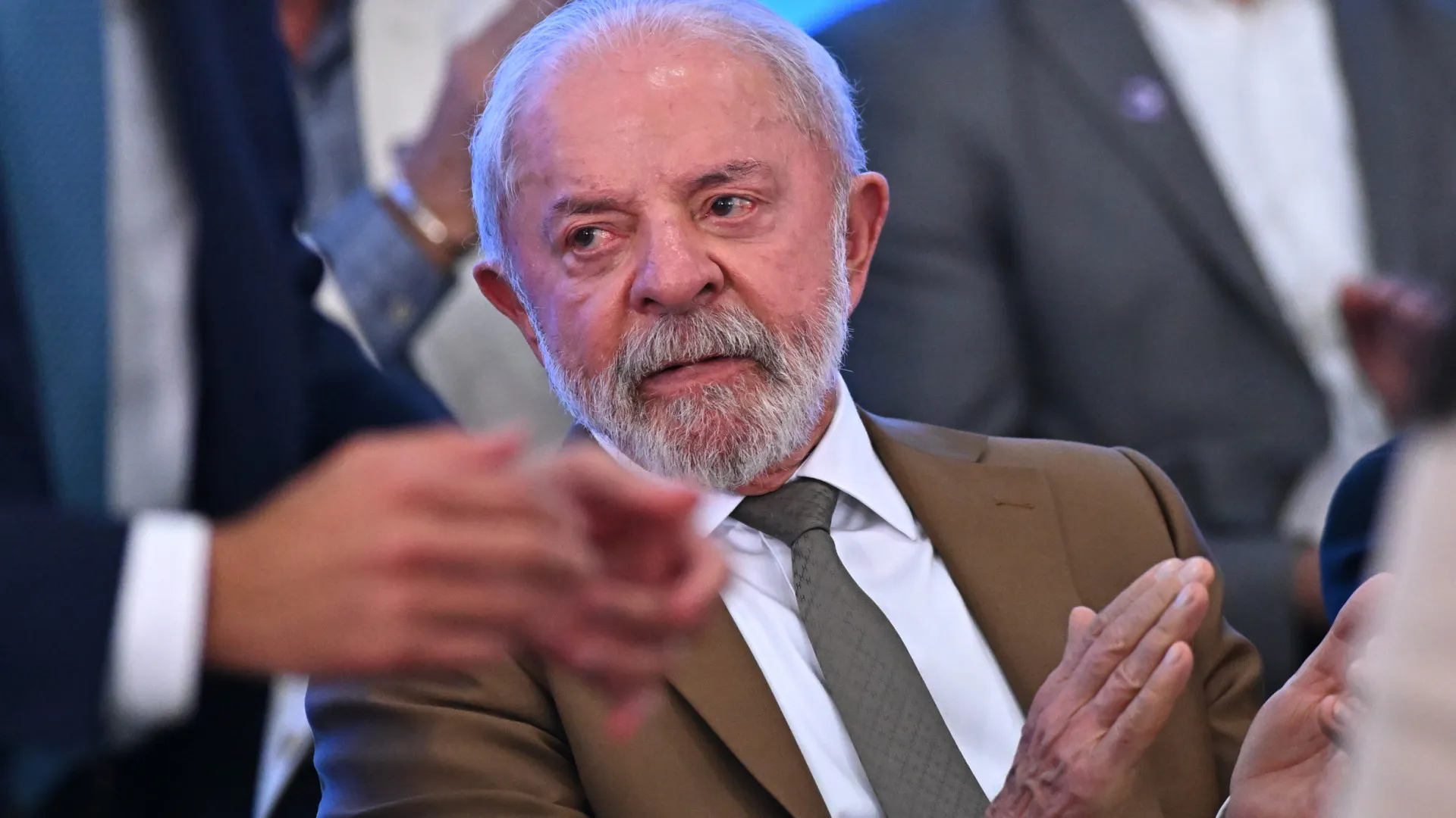 
                    Lula propõe aliança Petrobras-Pemex para explorar Golfo
                