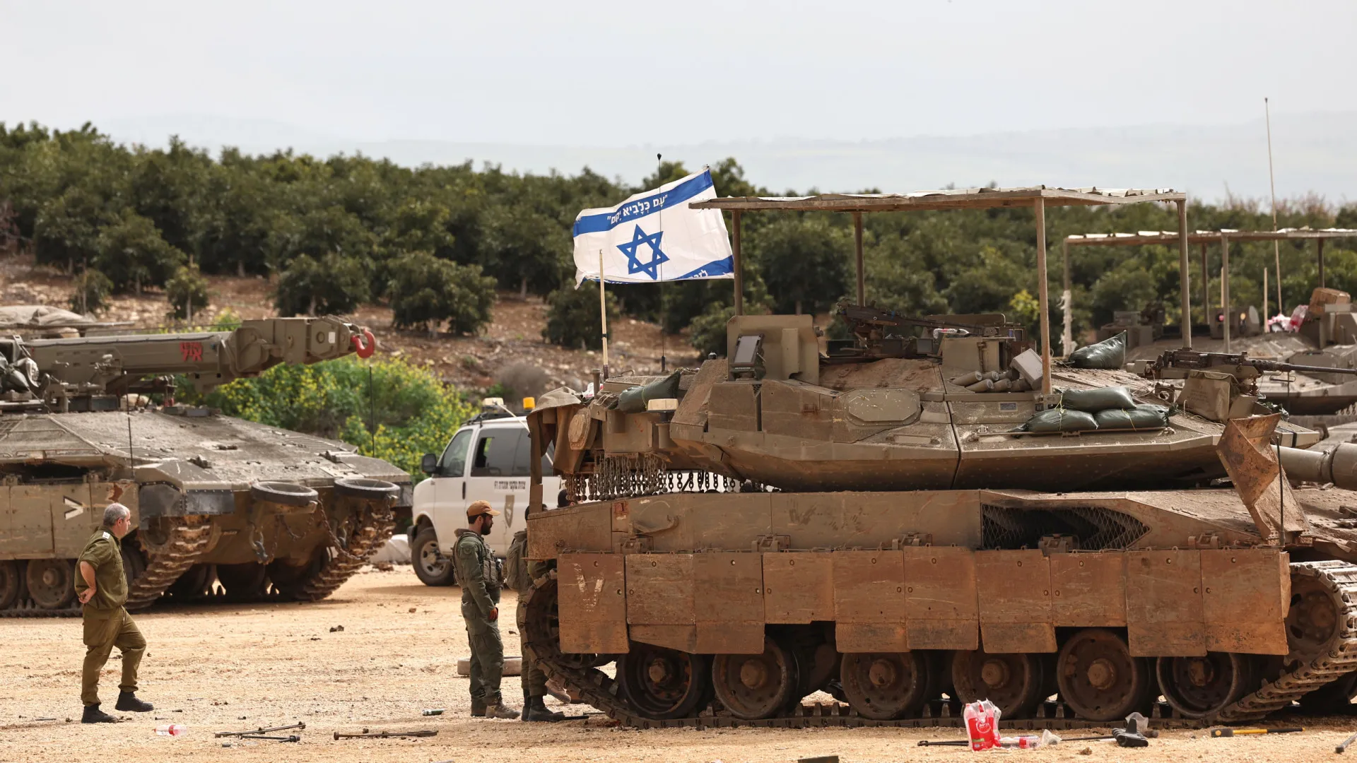 
                    Israel ataca instalações militares sírias
                