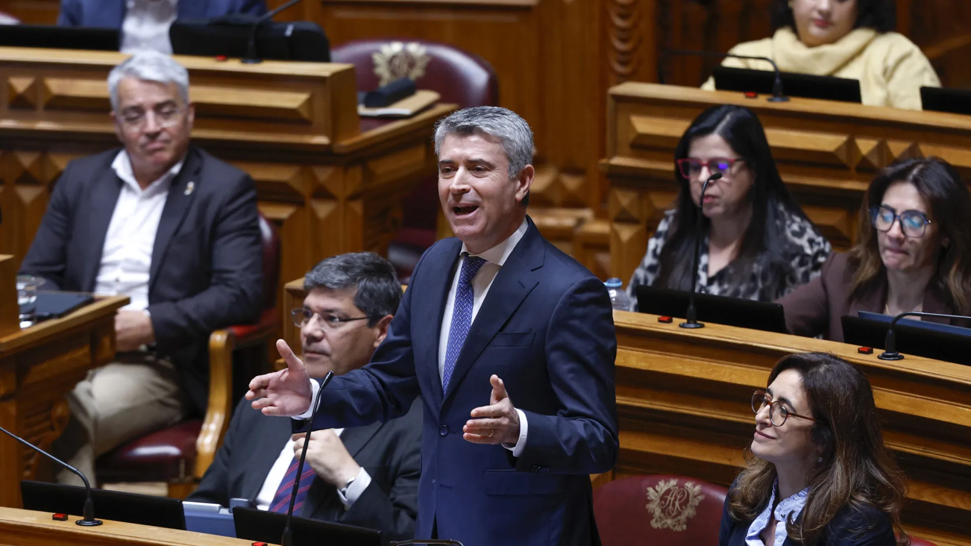 "Impostos e taxas sobre os combustíveis são superiores a abril de 2024"