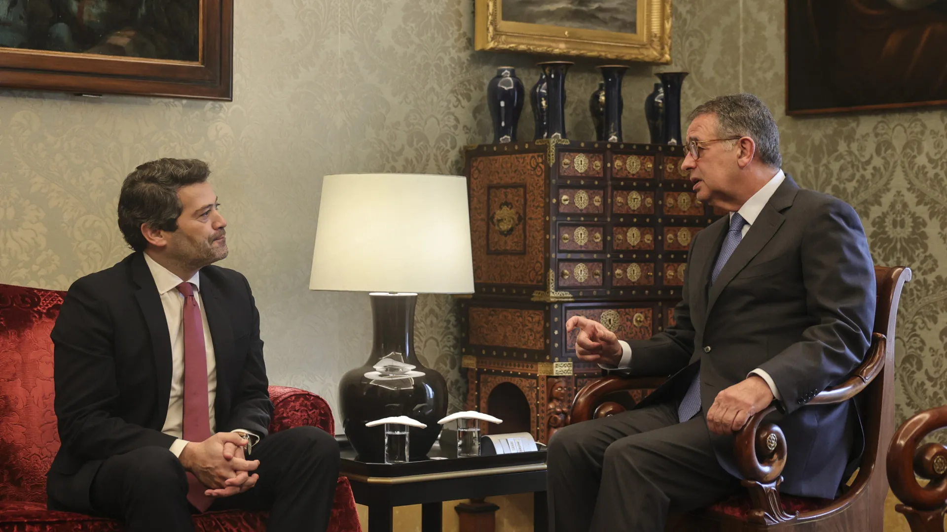 
                    Ventura diz que falou com Montenegro sobre órgãos externos e havia acordo
                