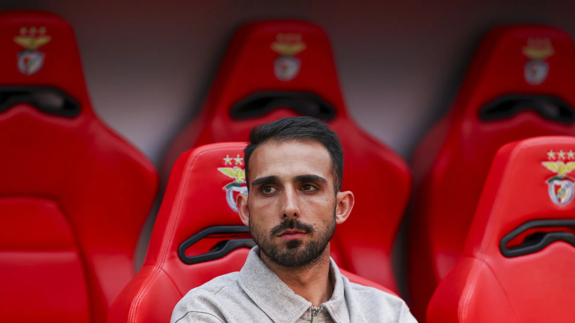 
                    Gil Lameiras quer Vitória com 