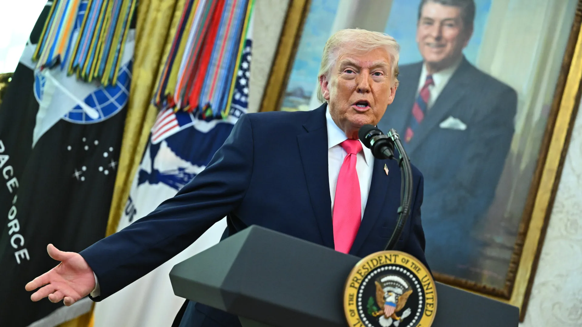 Trump exorta Teerão a "levar coisas a sério antes que seja tarde demais"