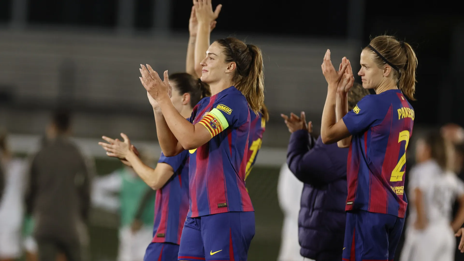 Barcelona goleia em Madrid e tem um pé nas 'meias' da Champions feminina