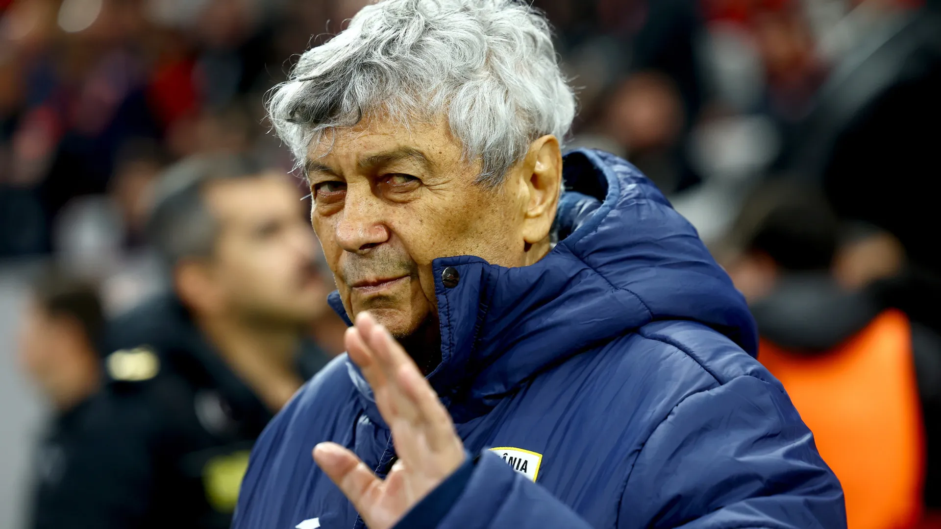 Lucescu deixa comando técnico da Roménia após falhar ida ao Mundial