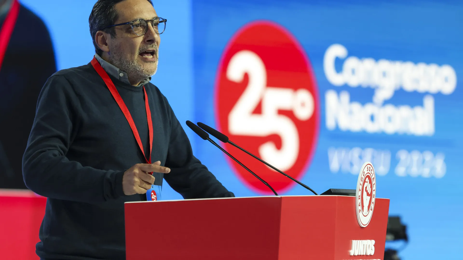 Governo "passa ano a aliar-se a Chega", mas pede a PS que viabilize OE