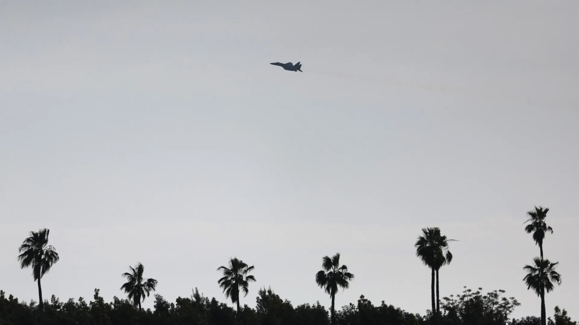 Ataque de mísseis iranianos causa 14 feridos em Israel