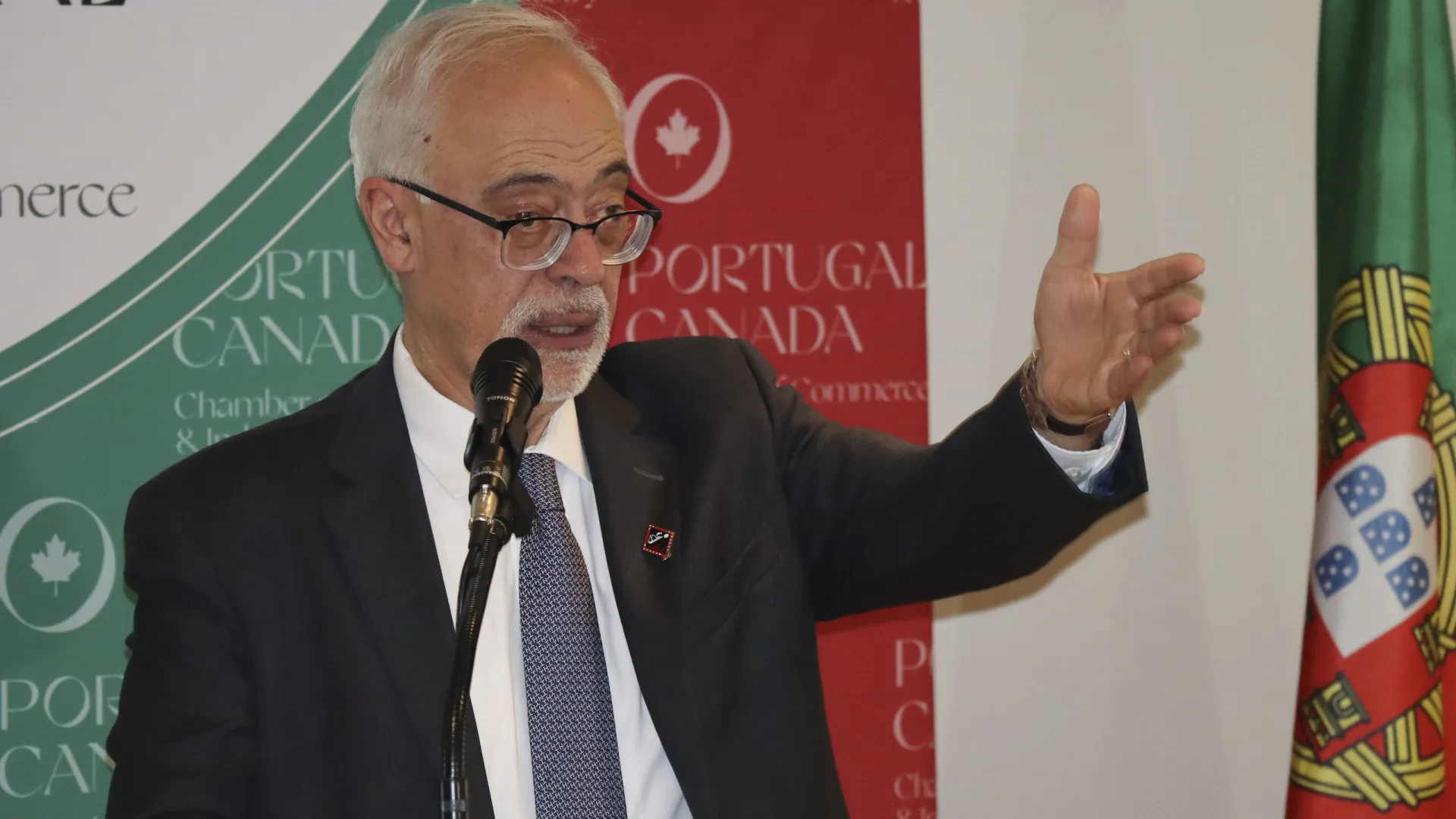 Reforço económico entre Portugal e Canadá? Carlos Leitão aponta setores
