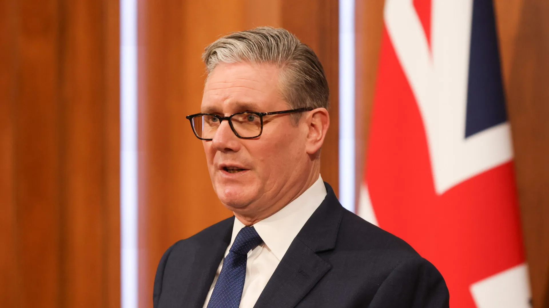 
                    Líderes europeus defendem cooperação de aliados para reabrir Ormuz
                