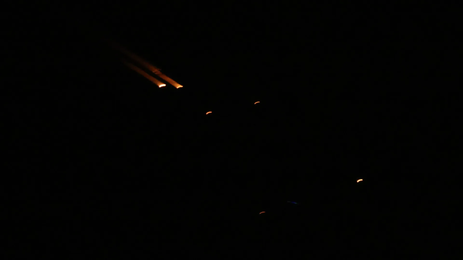 Ataques aéreos israelitas e norte-americanos atingem aeroporto iraniano