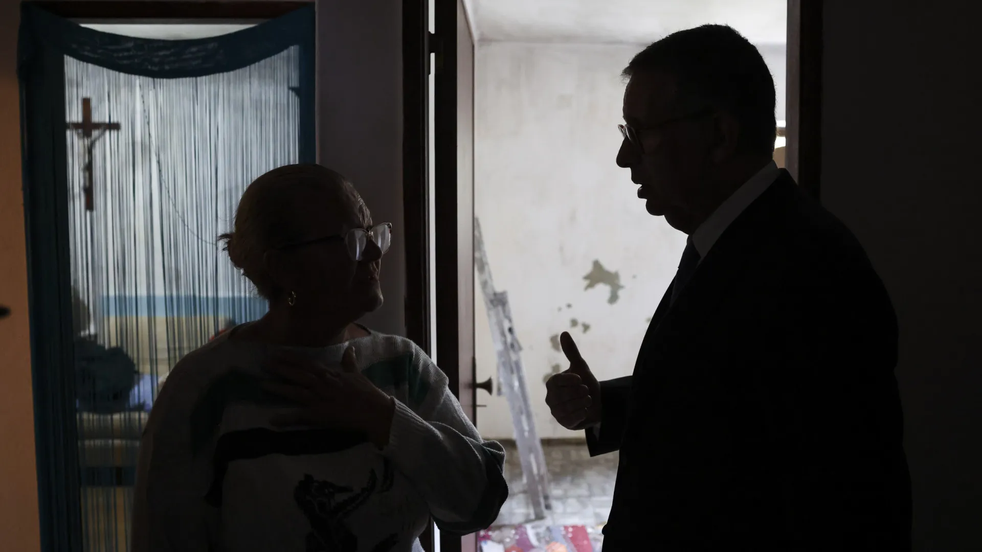 
                    Seguro dedica segundo dia da presidência aberta ao distrito de Santarém
                