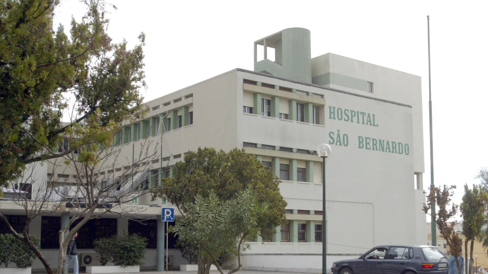 
                    Mais um fim de semana com urgências encerradas. Saiba onde
                