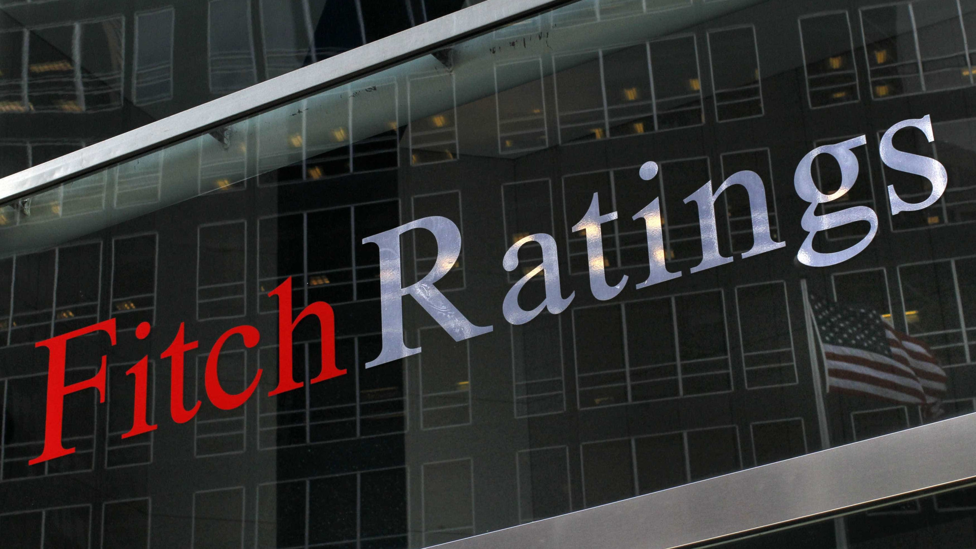 Fitch deve manter 'rating' de Portugal em 'A-' na sexta-feira