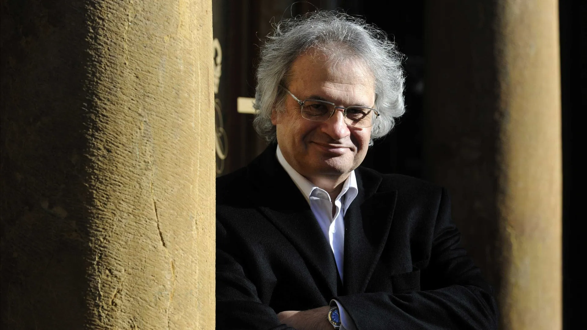 
                    Escritor Amin Maalouf vence Prémio FIL de Literatura em Línguas Românicas
                