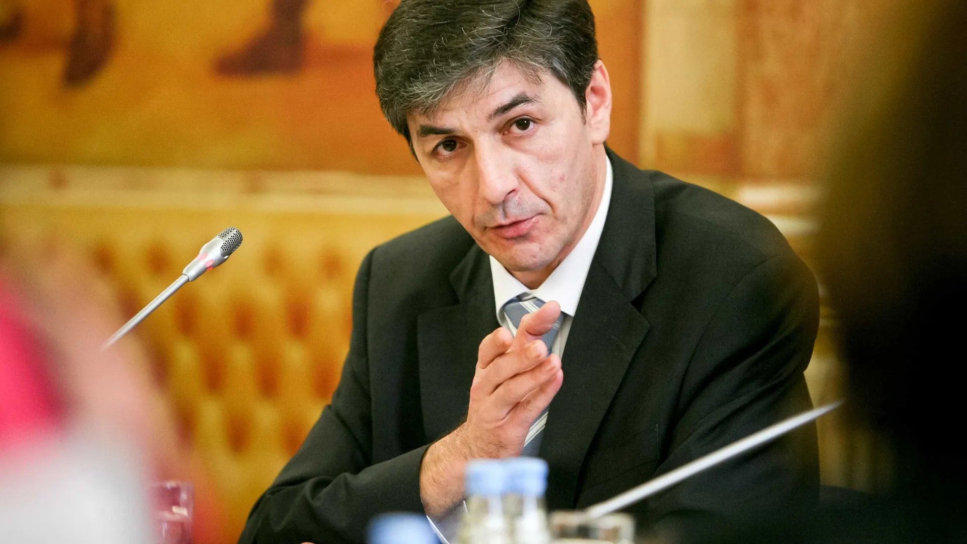 
                    PRR: Governo diz estar consciente do risco mas 