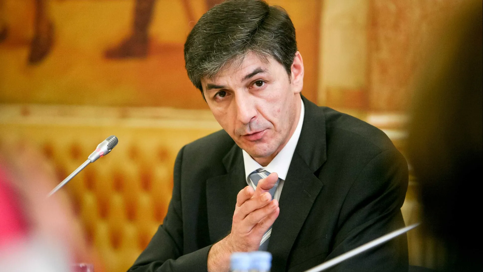 
                    Incerteza face ao PRR é uma 