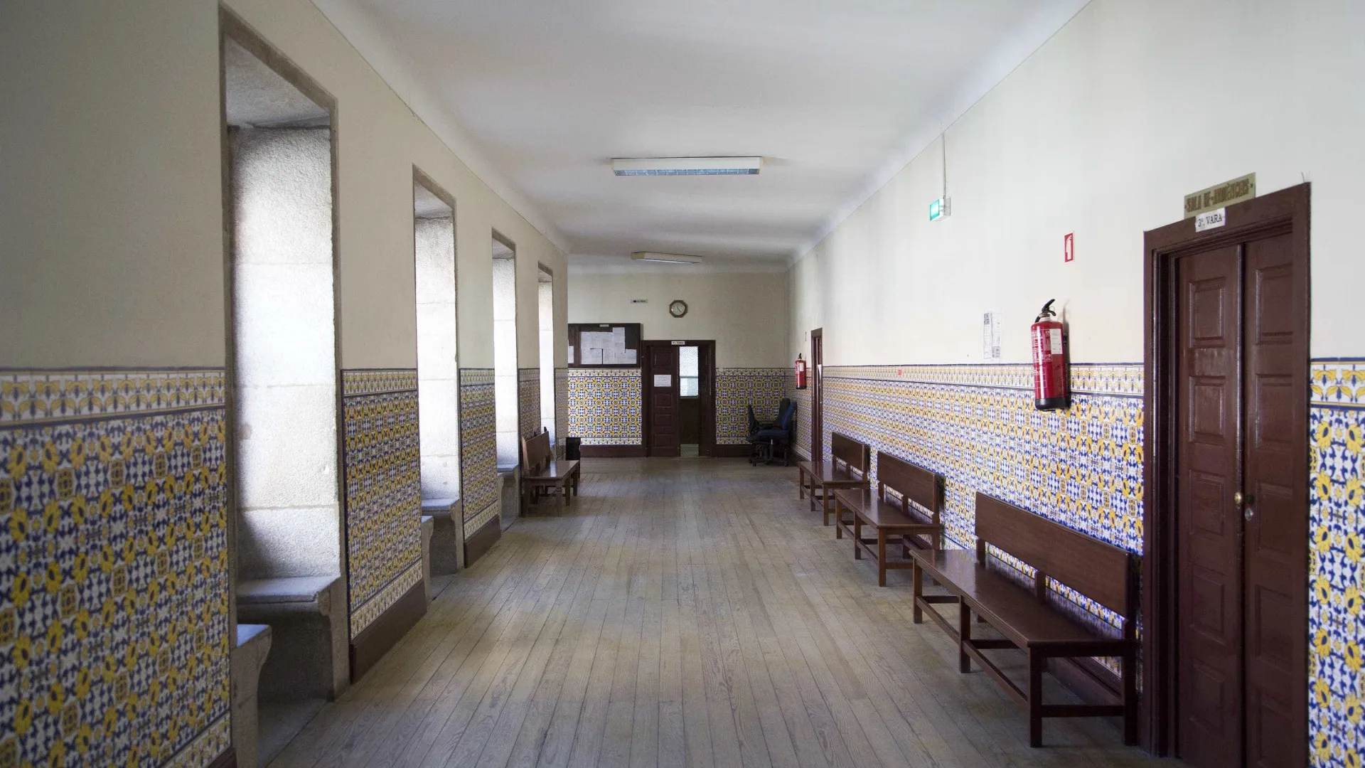 
                    MP acusa 19 arguidos por tráfico de droga em Portalegre e Évora
                