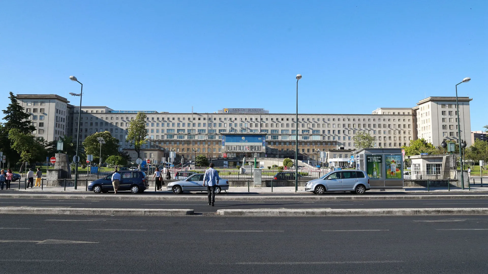 
                    Esquema na morgue do Hospital de Santa Maria durava há pelo menos 20 anos
                