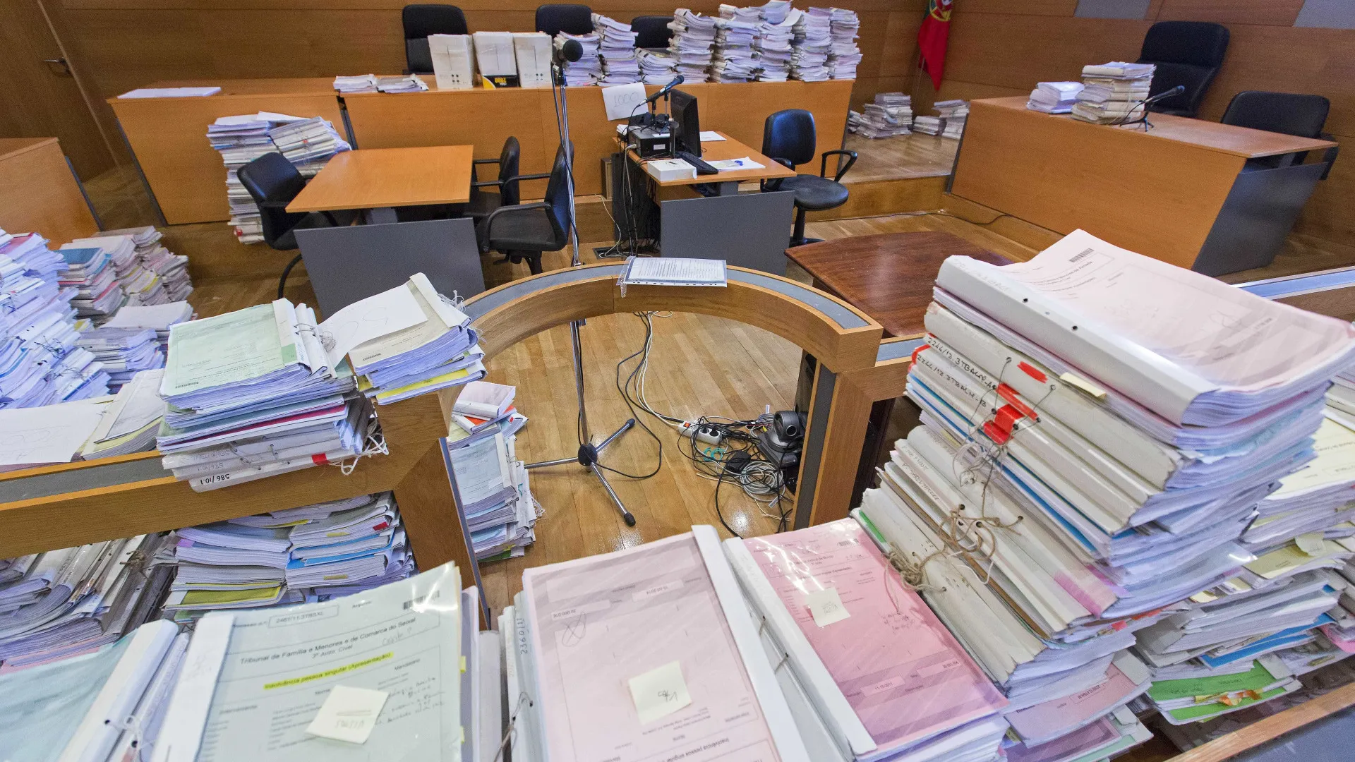 
                    Tribunais do Algarve sem magistrados, mas 