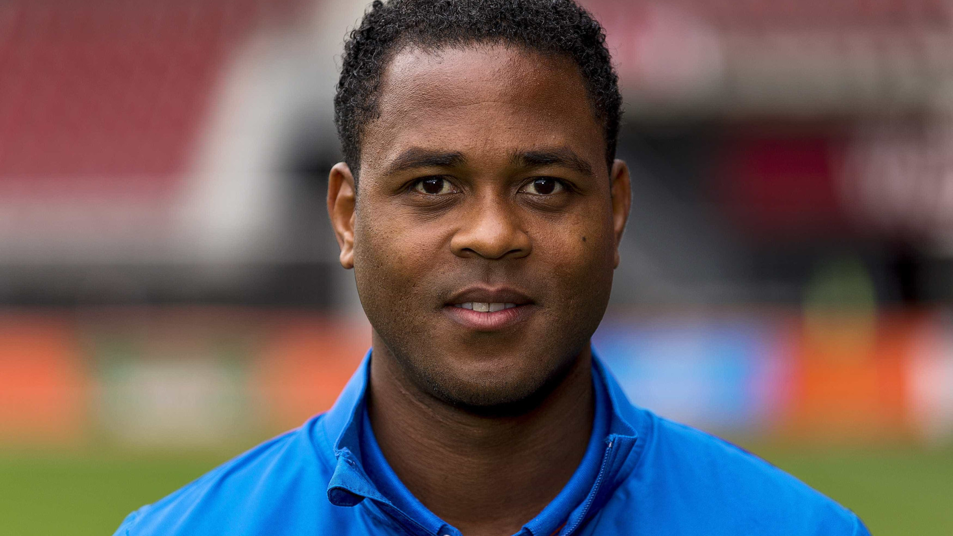 Patrick Kluivert está de regresso ao Barcelona