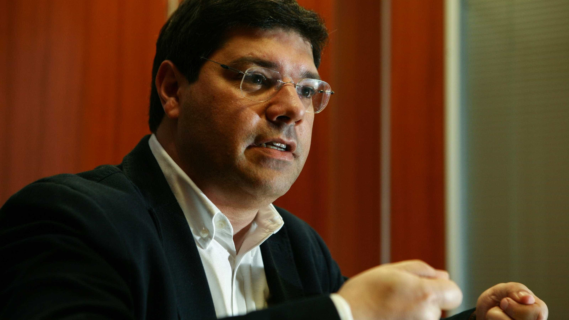 Brilhante Dias pede saída da ministra da Saúde e atira: “Temido ‘rules'”