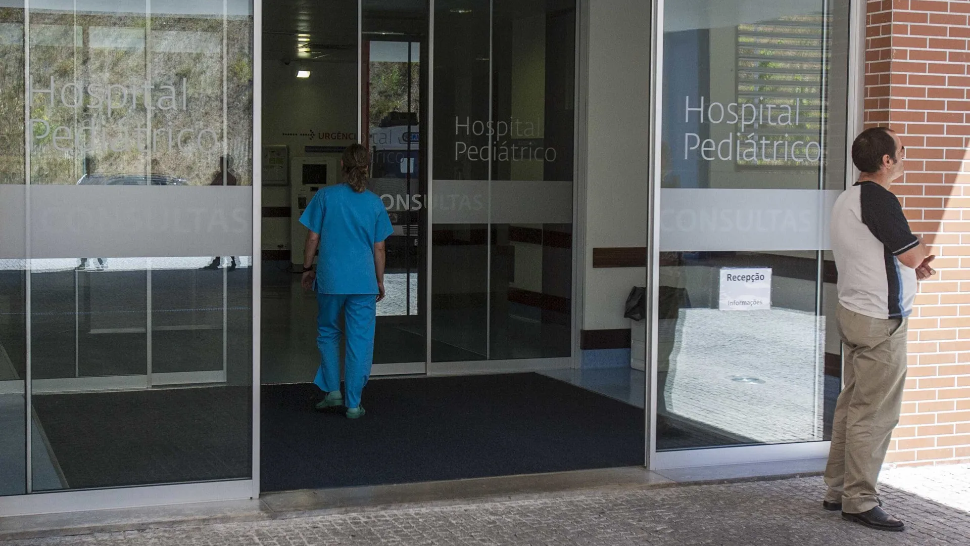 
                    Profissionais da ULS de Coimbra com níveis preocupantes de stress e burnout
                