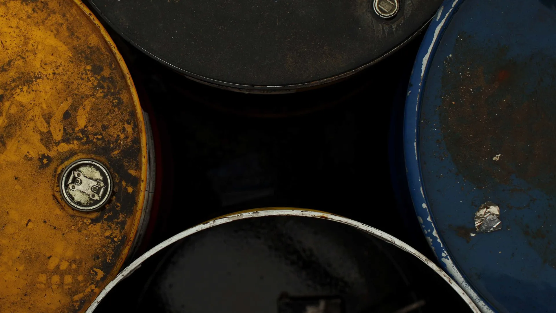 
                    Cotação do Brent para entrega em dezembro sobe 0,94% para 63,32 dólares
                