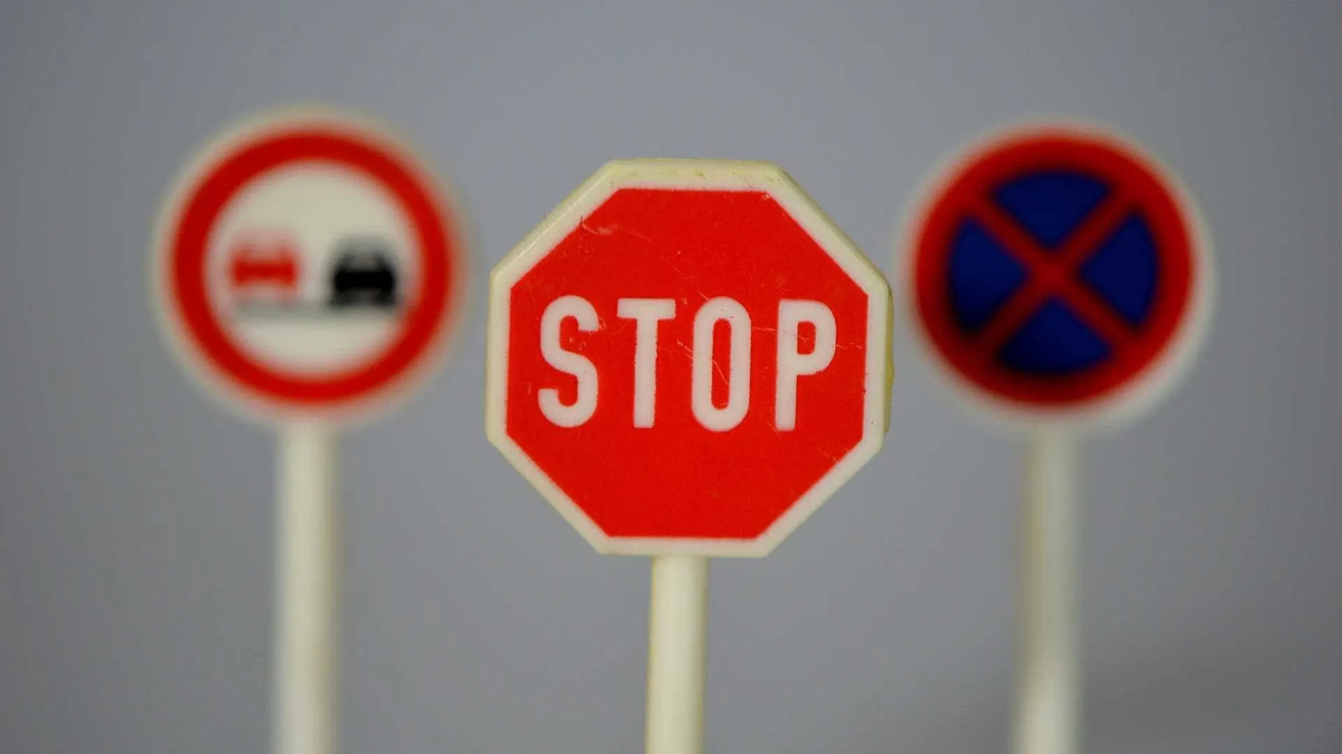 
                    ANSR defende revisão do Código da Estrada para reduzir acidentes
                