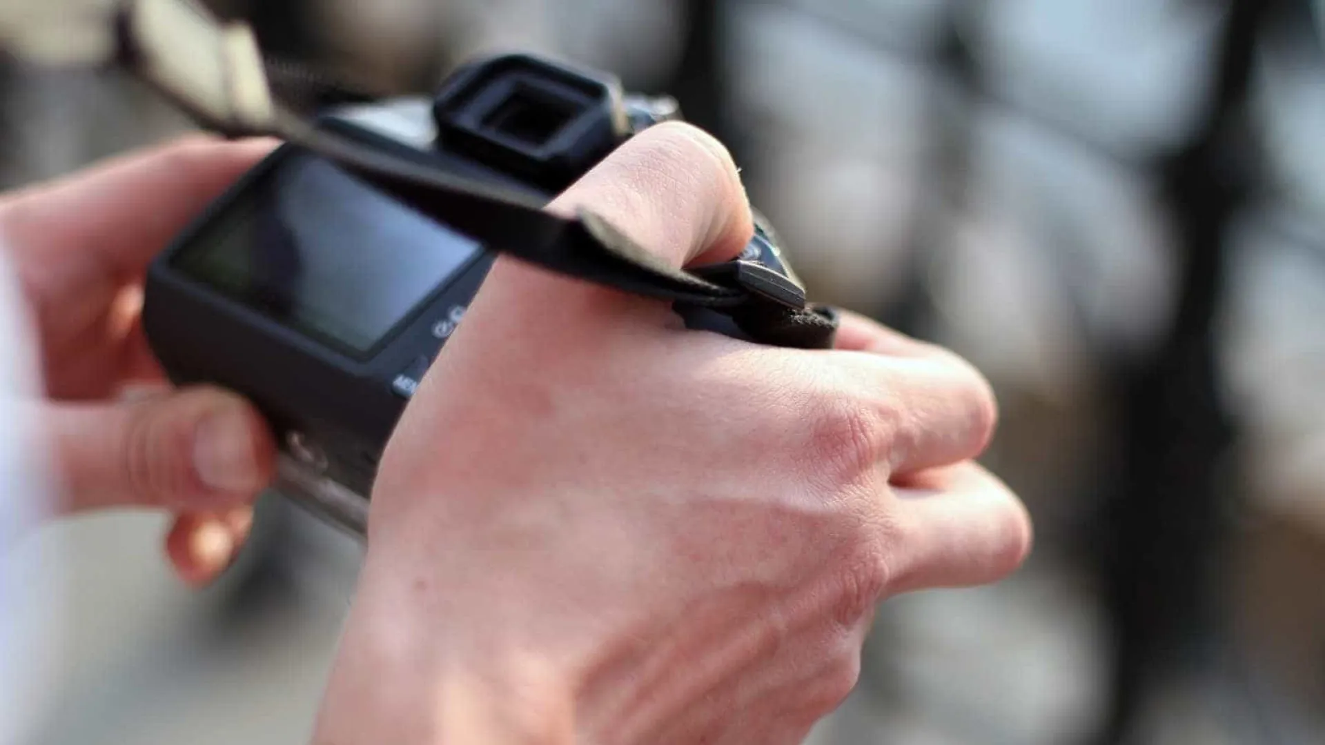 
                    Morreu antigo fotojornalista da Lusa Francisco Neves, aos 86 anos
                