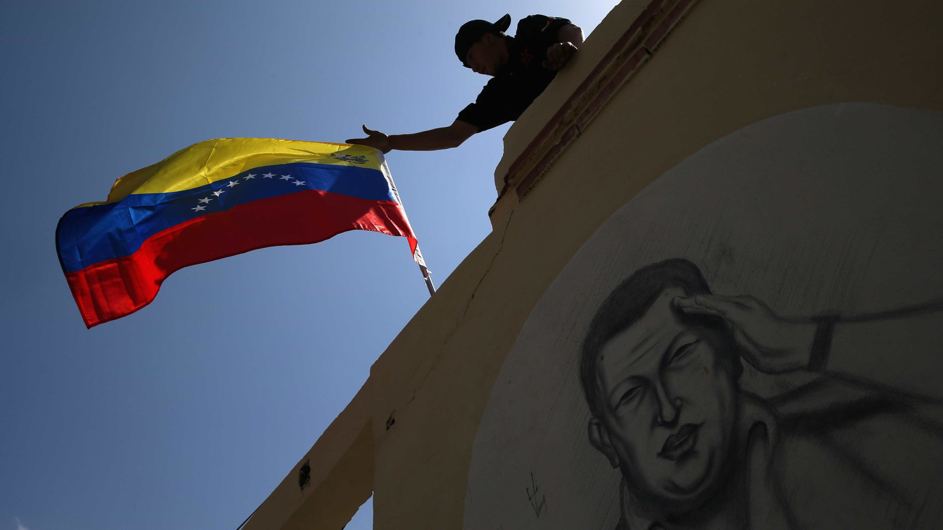 Presença russa em exercícios causa tensão entre Caracas e Brasília
