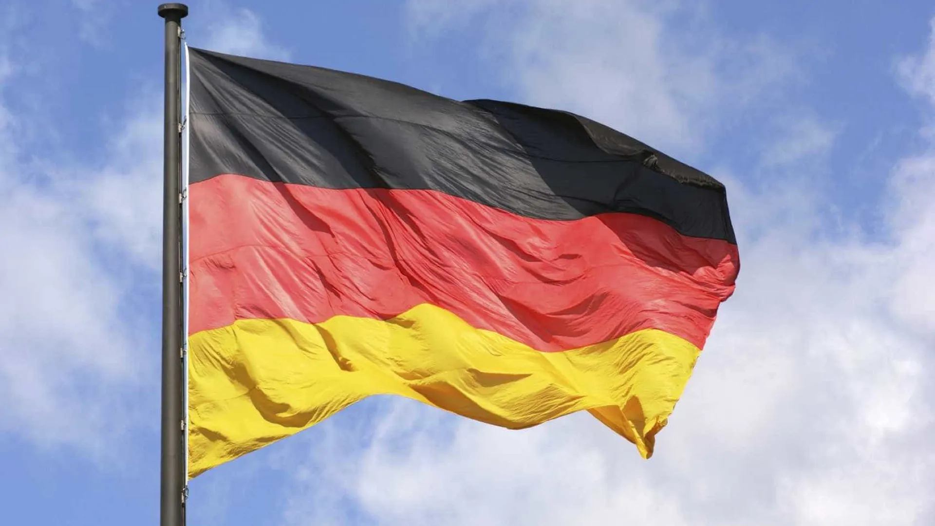 
                    Alemanha retira pessoal diplomático do Níger. Em causa? 