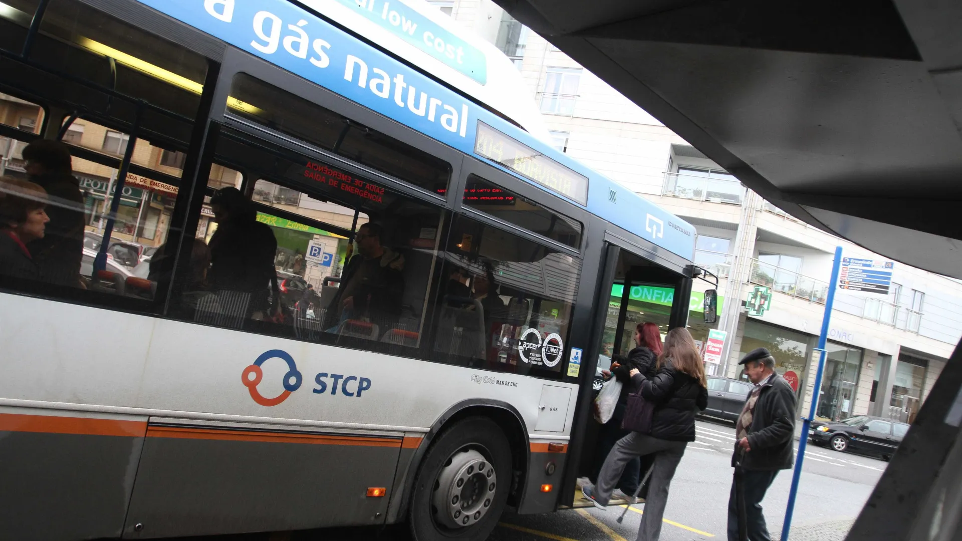 
                    STCP reforça serviço na noite de passagem de ano no Porto
                