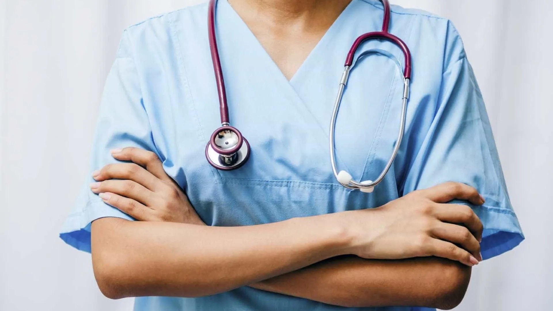 
                    Enfermeiros de família podem garantir cuidados a utentes sem médico de família
                