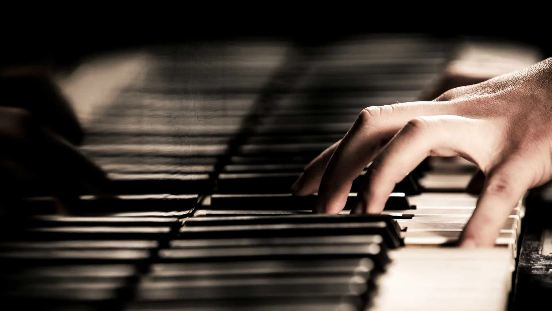 Pianista Samyula estreia-se em Portugal na quinta-feira. Onde?