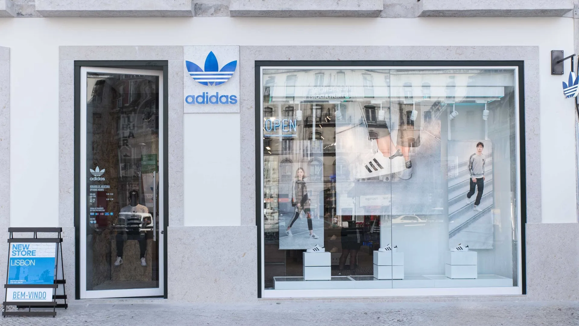 Conheça a adidas Originals Restauradores