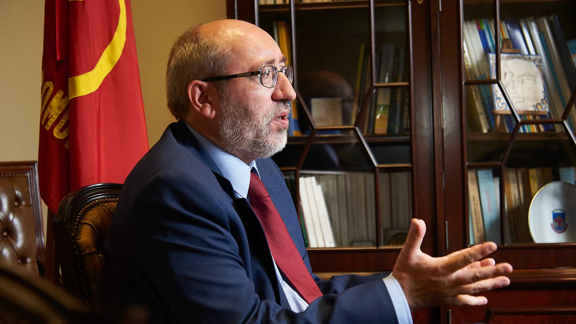 
                    António Filipe considera escutas a Costa 