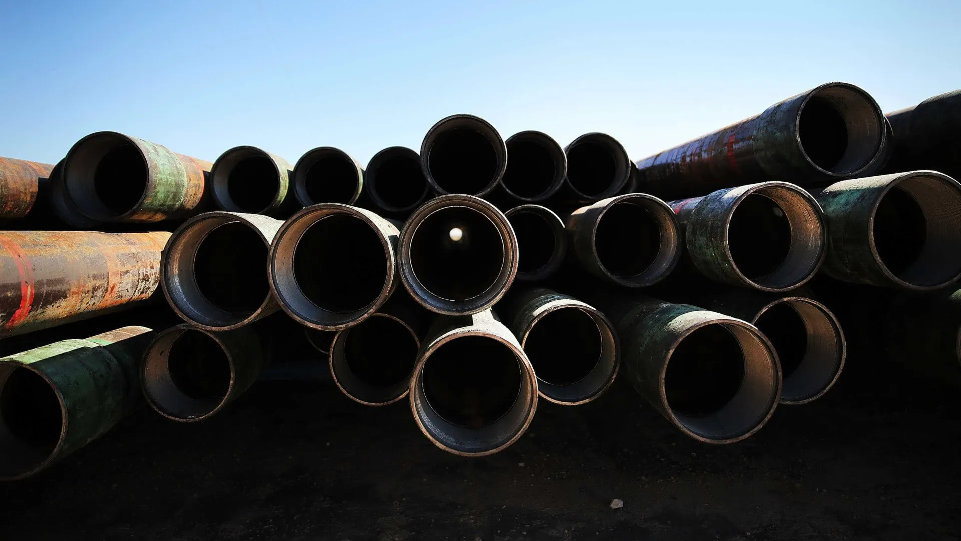 EUA anuncia fim da suspensão às sanções sobre petróleo iraniano