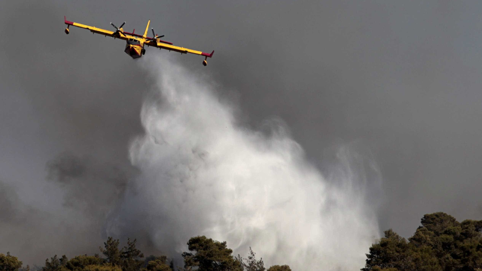 Avião Canadair de reserva já está operacional