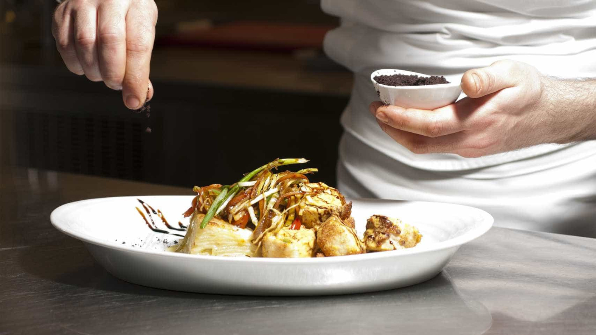 Será inaugurado um restaurante no Dubai com uma IA como ‘chef’