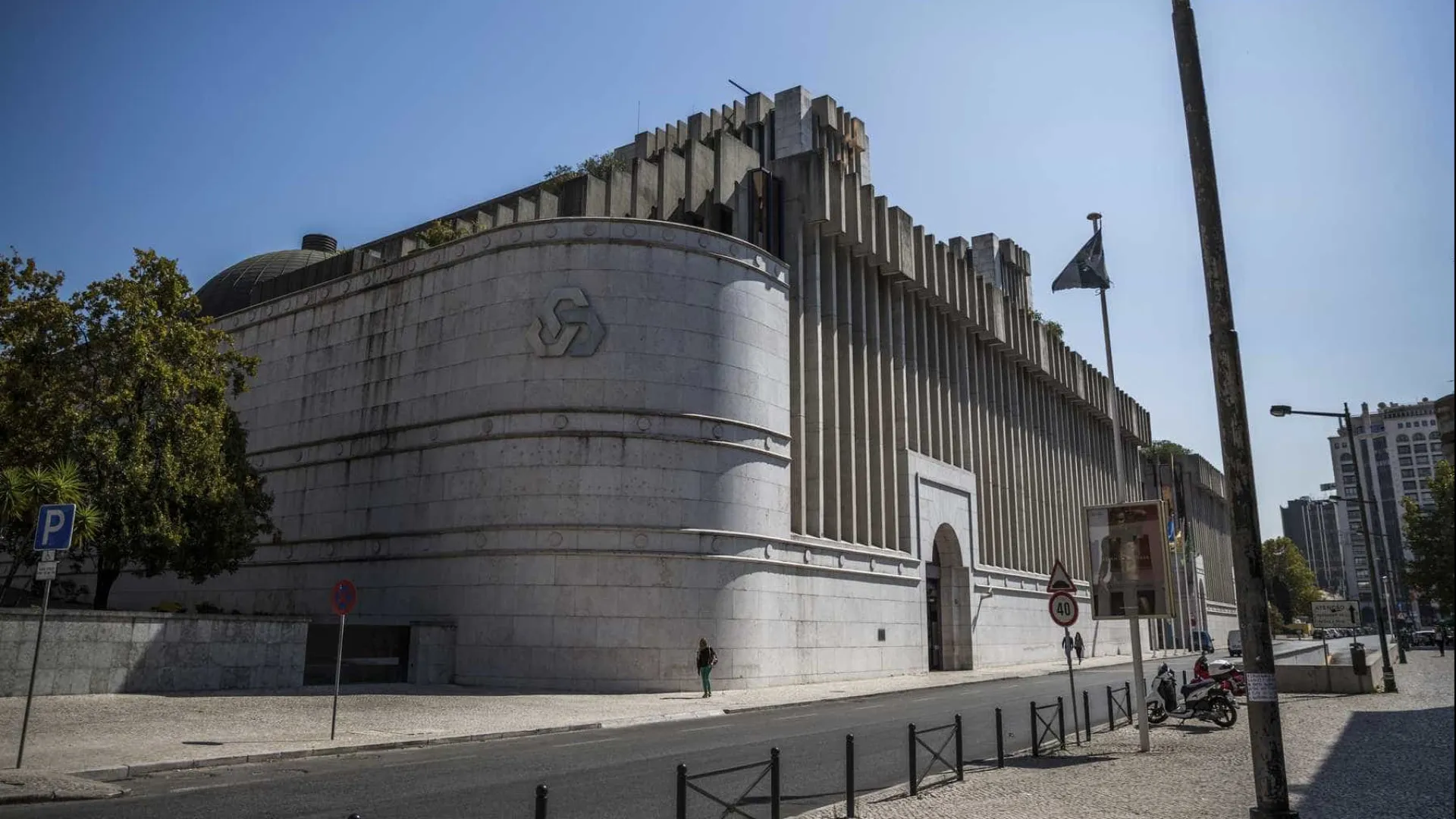 
                    CGD excede requisitos mínimos impostos pelo BCE para 2026
                