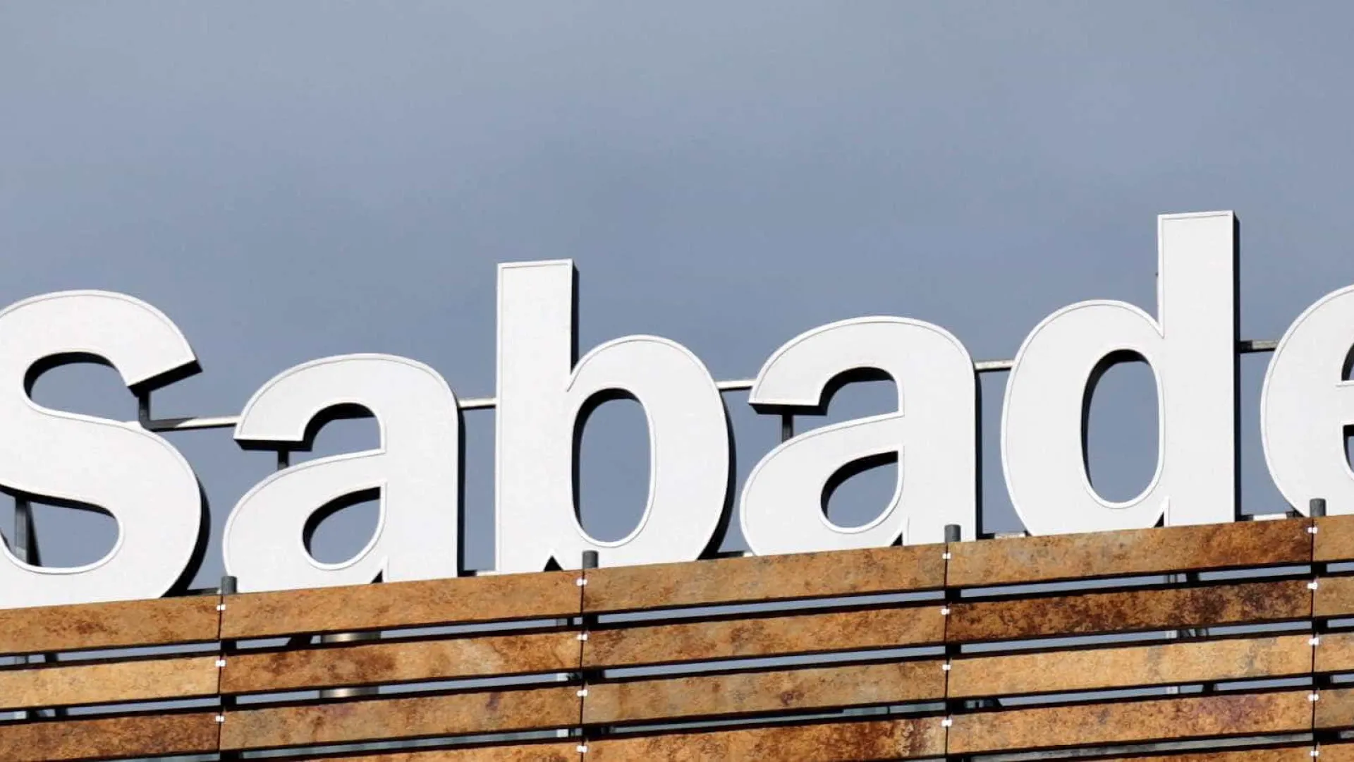 
                    Sabadell diz que OPA do BBVA podia avançar com preço mais alto
                