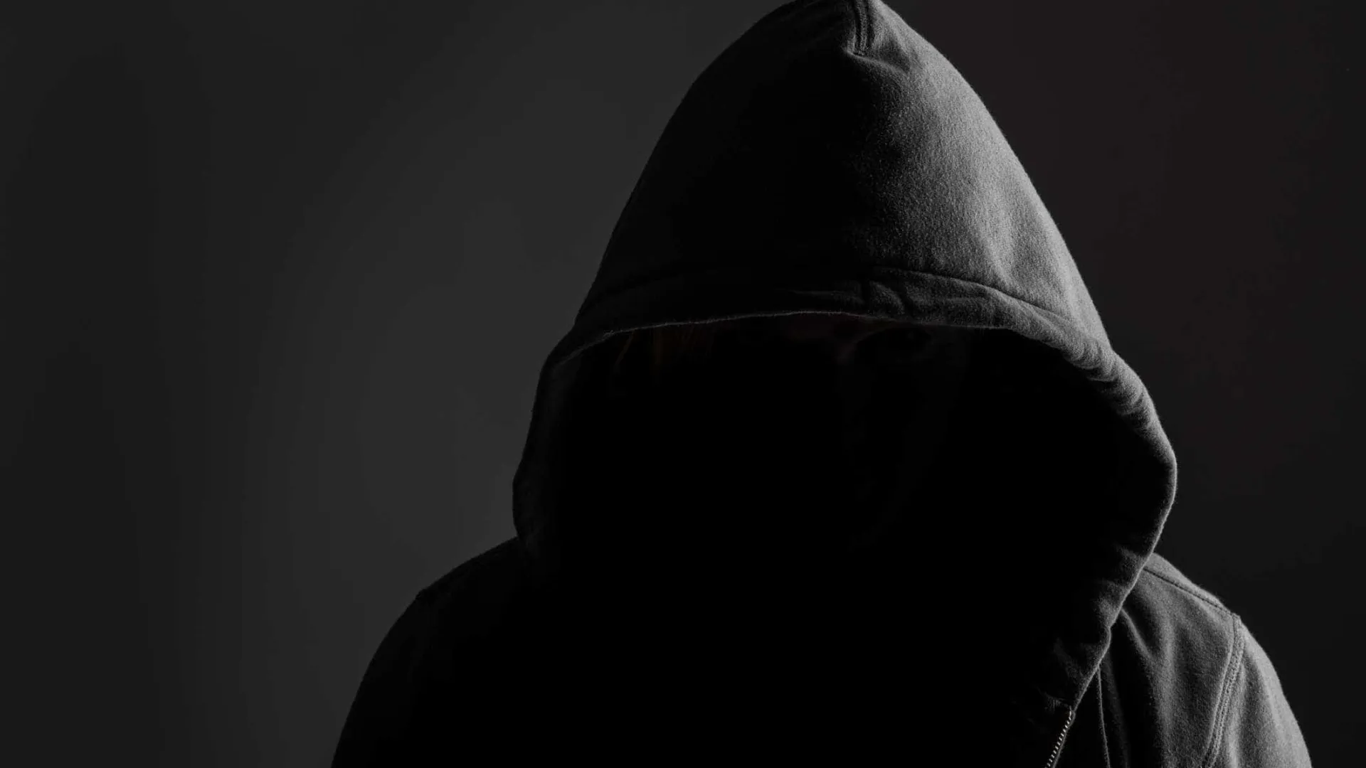 
                    PJ detém assaltante que ameaçou família com arma de fogo em Sintra
                