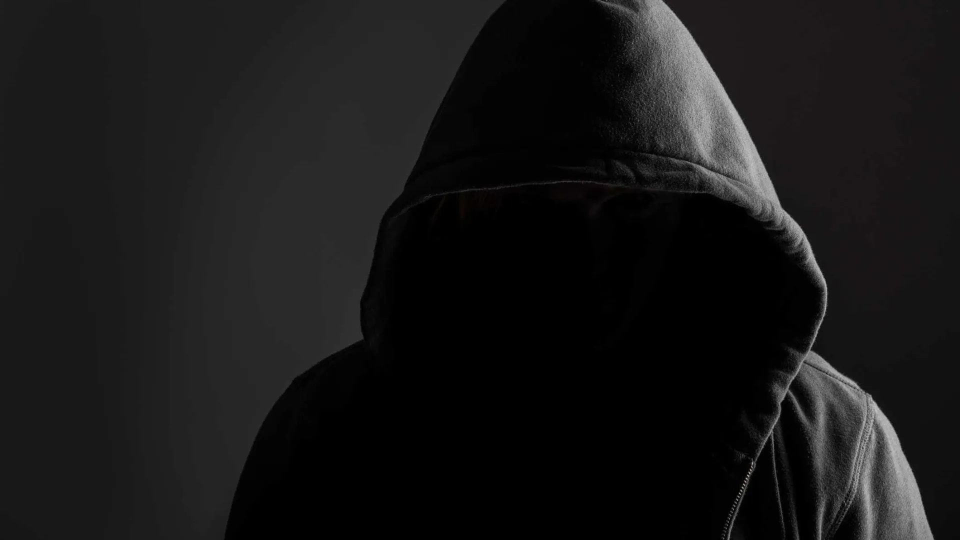 
                    PJ detém assaltante que ameaçou família com arma de fogo em Sintra
                